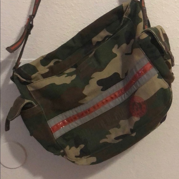 Downsizing - Picture 2 of 7